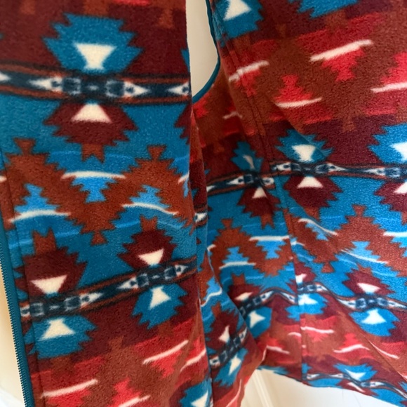 Ariat Dilon Reversible Insulated Vest color Teal size small - Picture 6 of 13